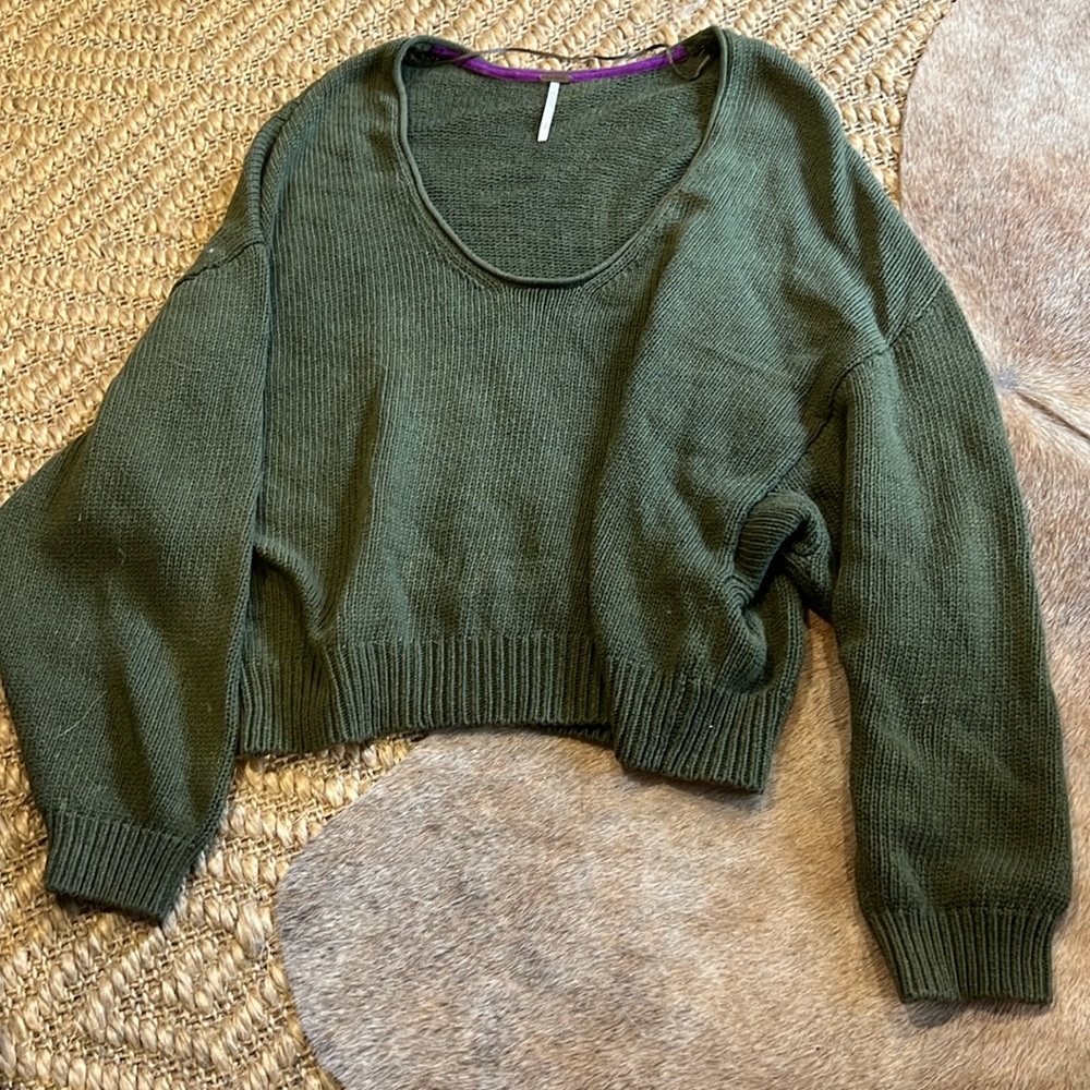 Green free people sweater size medium